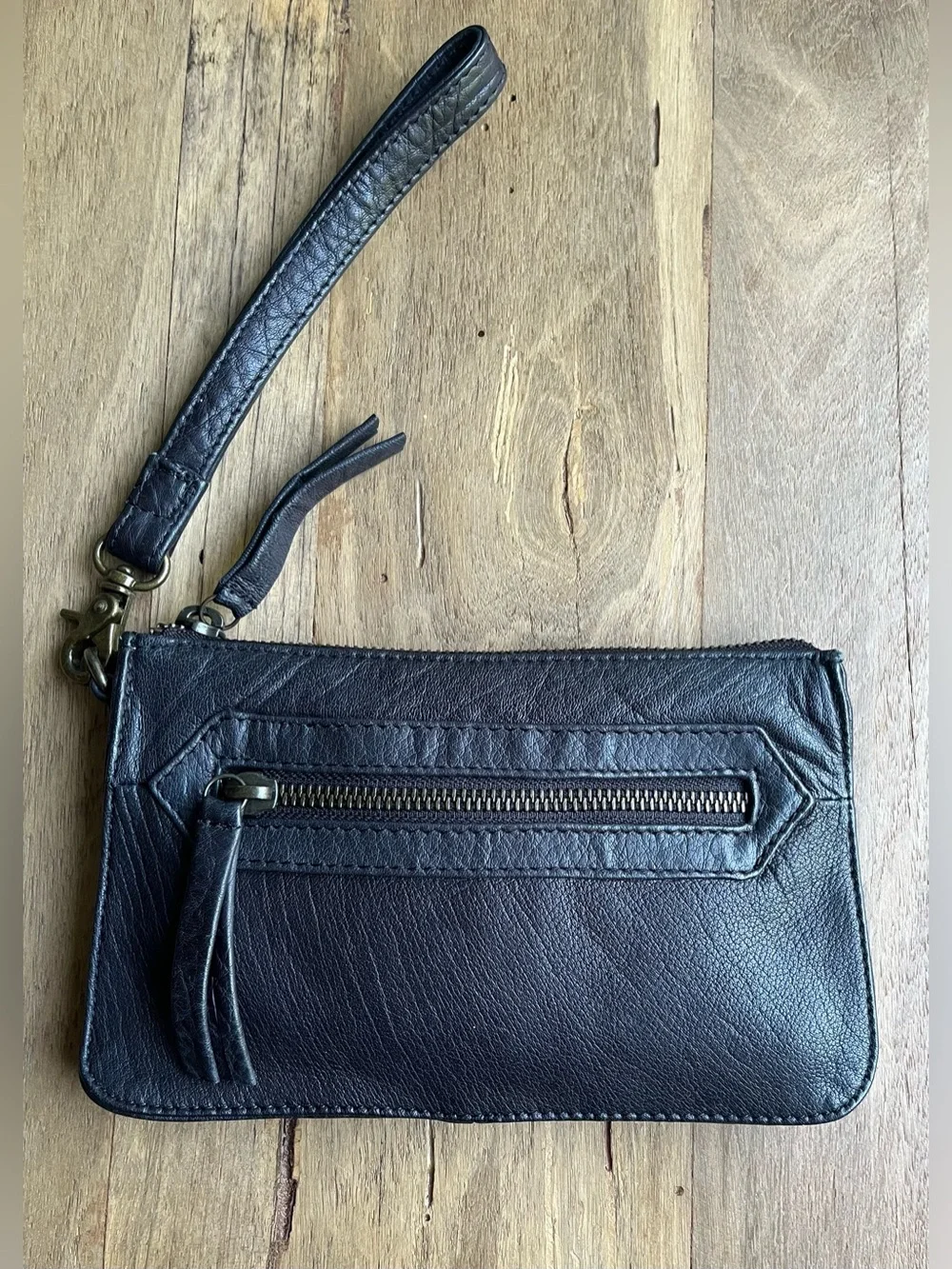 DAY & Mood  Anthropologie Anni Clutch Leather Wristlet Black